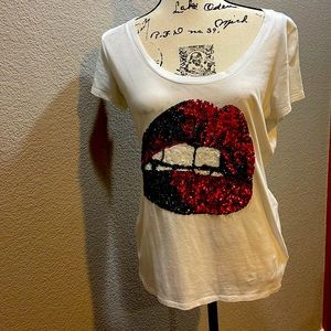 Express Scoop Neck White T shirt with sequined design sz S